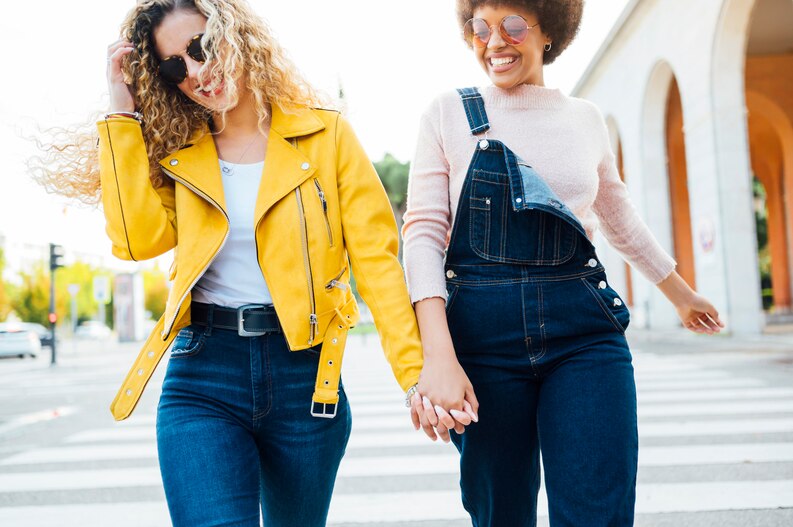 Jeans-antrekk som hjelper deg med å gjenoppfinne favorittparet ditt